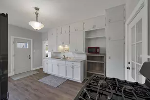 1179 Doty St, Green Bay, WI 54301 - Photo 11