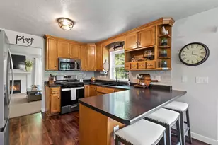3154 High Country Ct, Green Bay, WI 54313 - Photo 5