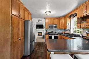 3154 High Country Ct, Green Bay, WI 54313 - Photo 9
