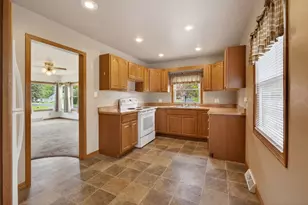 2053 10th St, Marinette, WI 54143 - Photo 3