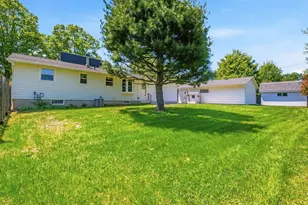 1532 North Rd, Green Bay, WI 54313 - Photo 3