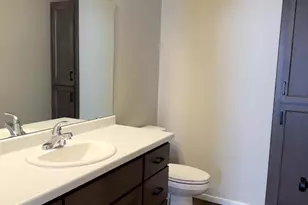 2109 Golden Gate Dr, Appleton, WI 54913 - Photo 11