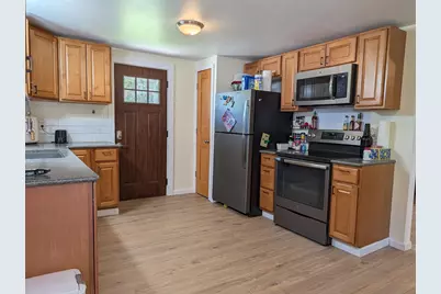 1202 S Andrews Street, Shawano, WI 54166 - Photo 7