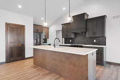 1441 Crossroads Drive, De Pere, WI 54115 - Photo 9