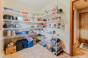 2545 Gaslight Ct, Oshkosh, WI 54904 - Photo 7