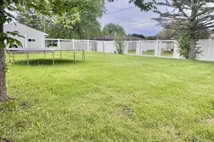1105 Fay Ct, De Pere, WI 54115 - Photo 3