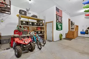 2813 River Forest Hills Dr, Pulaski, WI 54162 - Photo 45