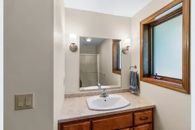 2254 Ledvina Circle, Green Bay, WI 54313 - Photo 17