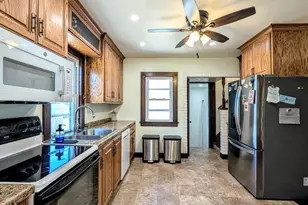 1415 N Bennett St, Appleton, WI 54914 - Photo 9