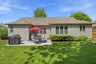 1121 Fieldview Dr, Menasha, WI 54952 - Photo 31