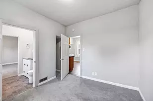 918 Division St, Green Bay, WI 54303 - Photo 11