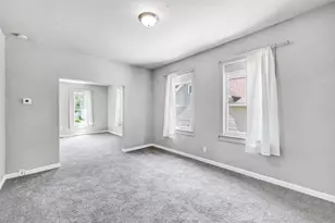 918 Division St, Green Bay, WI 54303 - Photo 7