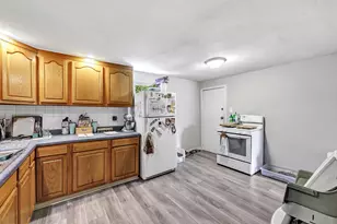 918 Division St, Green Bay, WI 54303 - Photo 25
