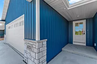 625 Kirkland Ave, Algoma, WI 54201 - Photo 3