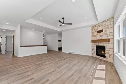 625 Kirkland Avenue, Algoma, WI 54201 - Photo 5