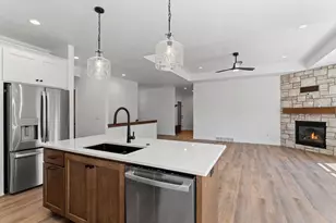 625 Kirkland Ave, Algoma, WI 54201 - Photo 11