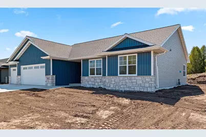 625 Kirkland Avenue, Algoma, WI 54201 - Photo 1