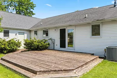 2445 Heather Road, Green Bay, WI 54311 - Photo 39