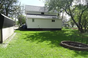 111 N 12th St, Clintonville, WI 54929 - Photo 9