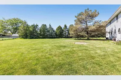 1633 Ponderosa Avenue, Green Bay, WI 54313 - Photo 31