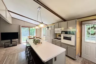 E2605 Pine Ct, Waupaca, WI 54981 - Photo 3