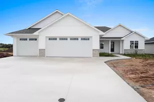 3242 Willow Rd, Green Bay, WI 54311 - Photo 1
