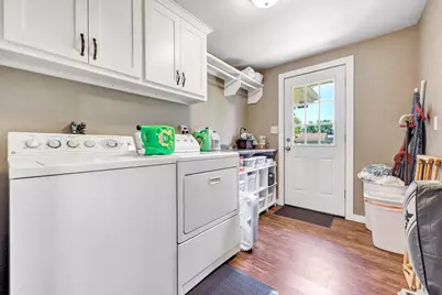 3093 Glendale Avenue, Green Bay, WI 54313 - Photo 9