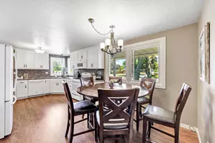 3093 Glendale Ave, Green Bay, WI 54313 - Photo 5