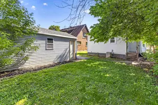 135 N Story St, Appleton, WI 54915 - Photo 7