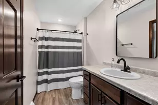216 4th St, Neenah, WI 54956 - Photo 21