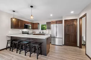 216 4th St, Neenah, WI 54956 - Photo 11