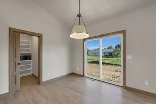 2875 Stelor Dr, Green Bay, WI 54311 - Photo 9