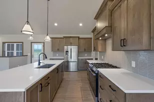 2875 Stelor Dr, Green Bay, WI 54311 - Photo 13