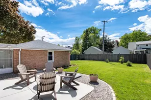 1003 Evans St, Oshkosh, WI 54901 - Photo 33