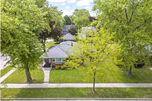 1003 Evans St, Oshkosh, WI 54901 - Photo 39