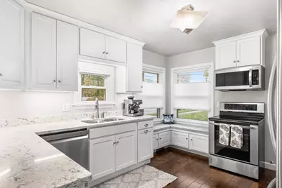 1003 Evans Street, Oshkosh, WI 54901 - Photo 15