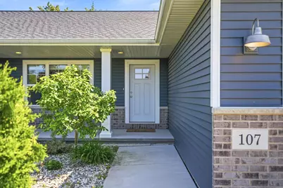 107 Brookwood Drive, Hortonville, WI 54944 - Photo 3