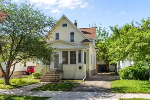 523 W Bent Ave, Oshkosh, WI 54901 - Photo 3