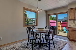 2909 S Summerset Dr, Appleton, WI 54915 - Photo 17