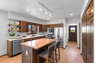 2110 N 8th St, Manitowoc, WI 54220 - Photo 29