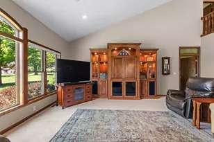 945 Brighton Dr, Menasha, WI 54952 - Photo 37