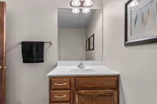 945 Brighton Dr, Menasha, WI 54952 - Photo 57