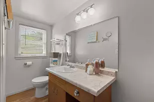 731 E Fremont St, Appleton, WI 54915 - Photo 17