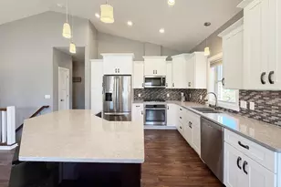 1362 Candlelight Ln, Fond du Lac, WI 54935 - Photo 23