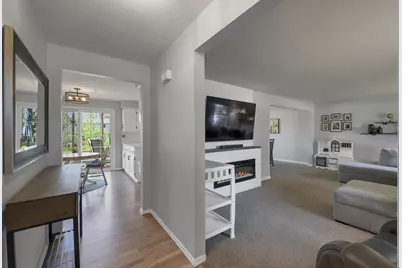 373 Kenney Street, Green Bay, WI 54301 - Photo 7