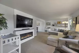 373 Kenney St, Green Bay, WI 54301 - Photo 9