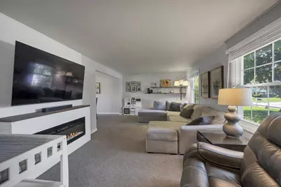 373 Kenney Street, Green Bay, WI 54301 - Photo 3