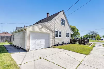 1954 S 9th Street, Manitowoc, WI 54220 - Photo 23