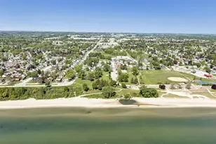 1954 S 9th St, Manitowoc, WI 54220 - Photo 35