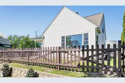 1954 S 9th Street, Manitowoc, WI 54220 - Photo 25